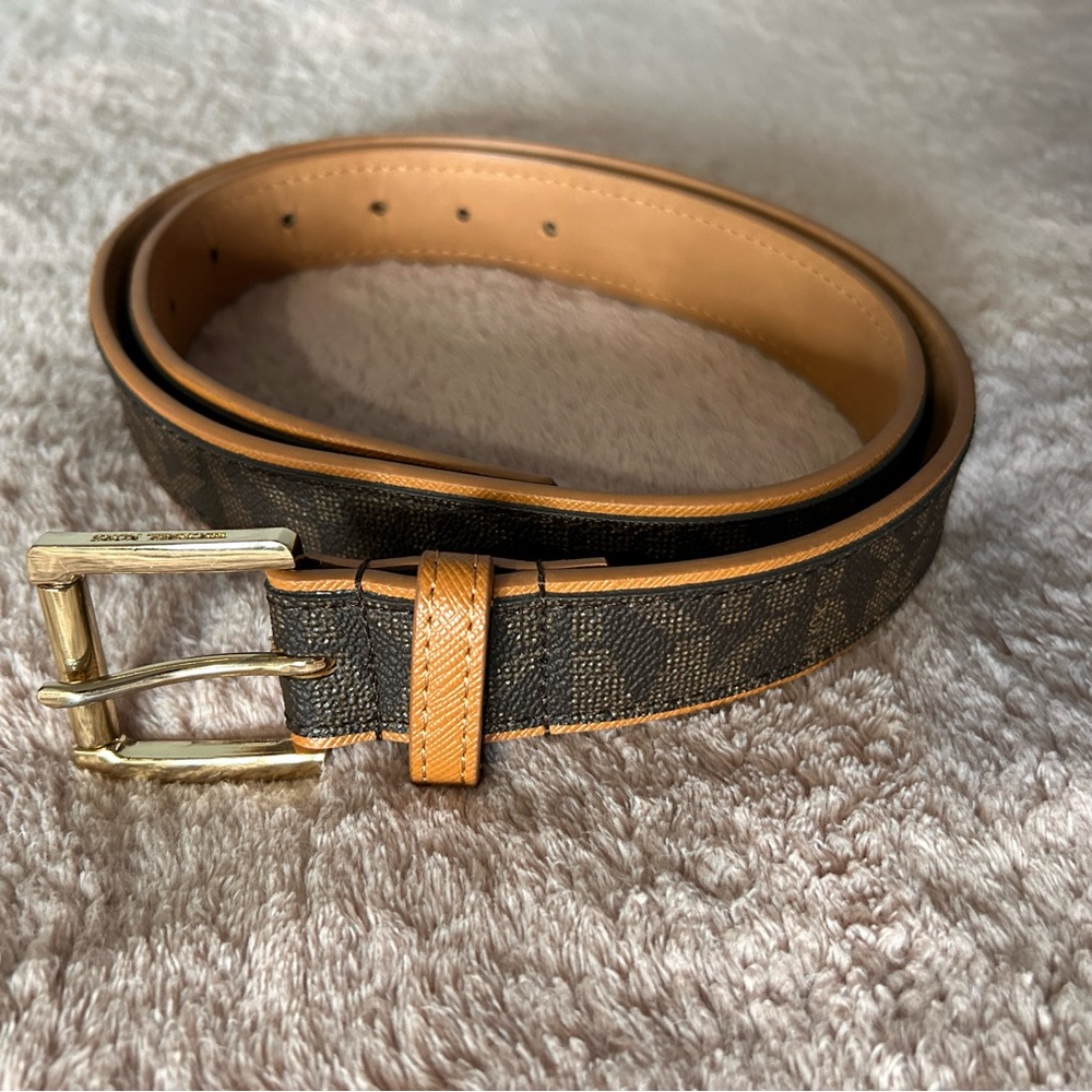 Michael Kors belt